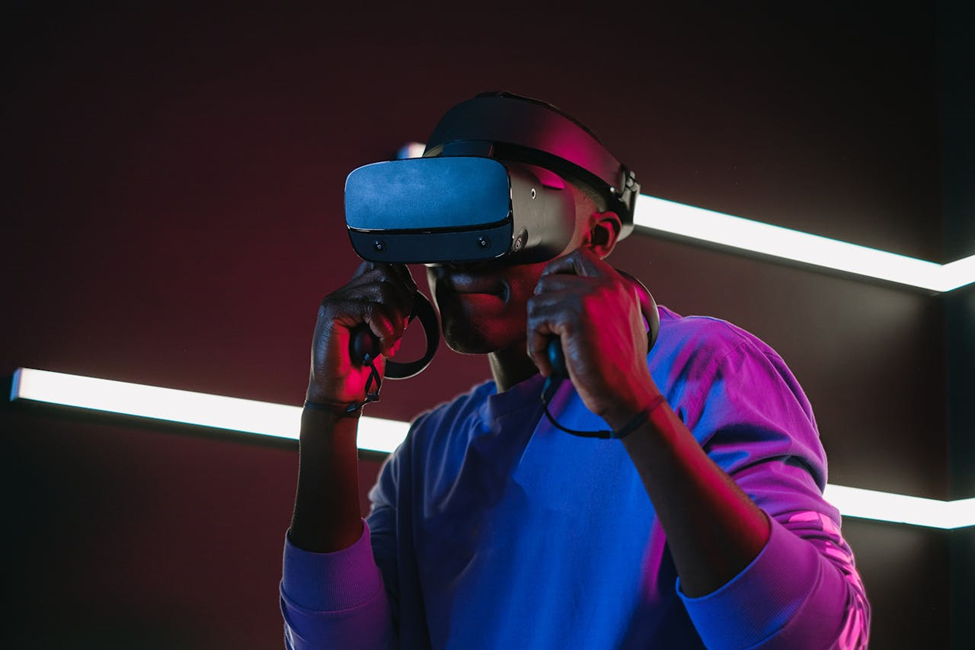 Players experienced an immersive VR environment with AI-enhanced object interactions