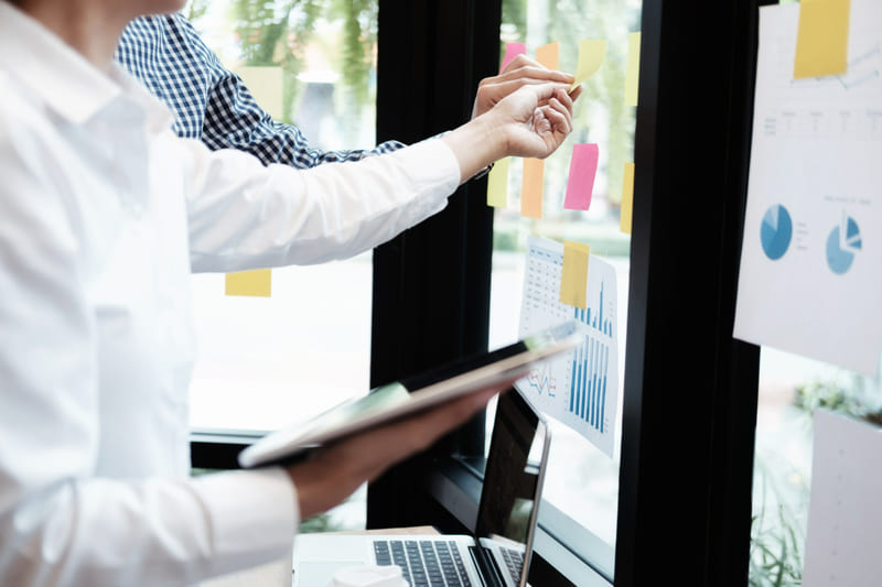 Illustration of a chart showing hybrid models that deliver steady revenue growth.