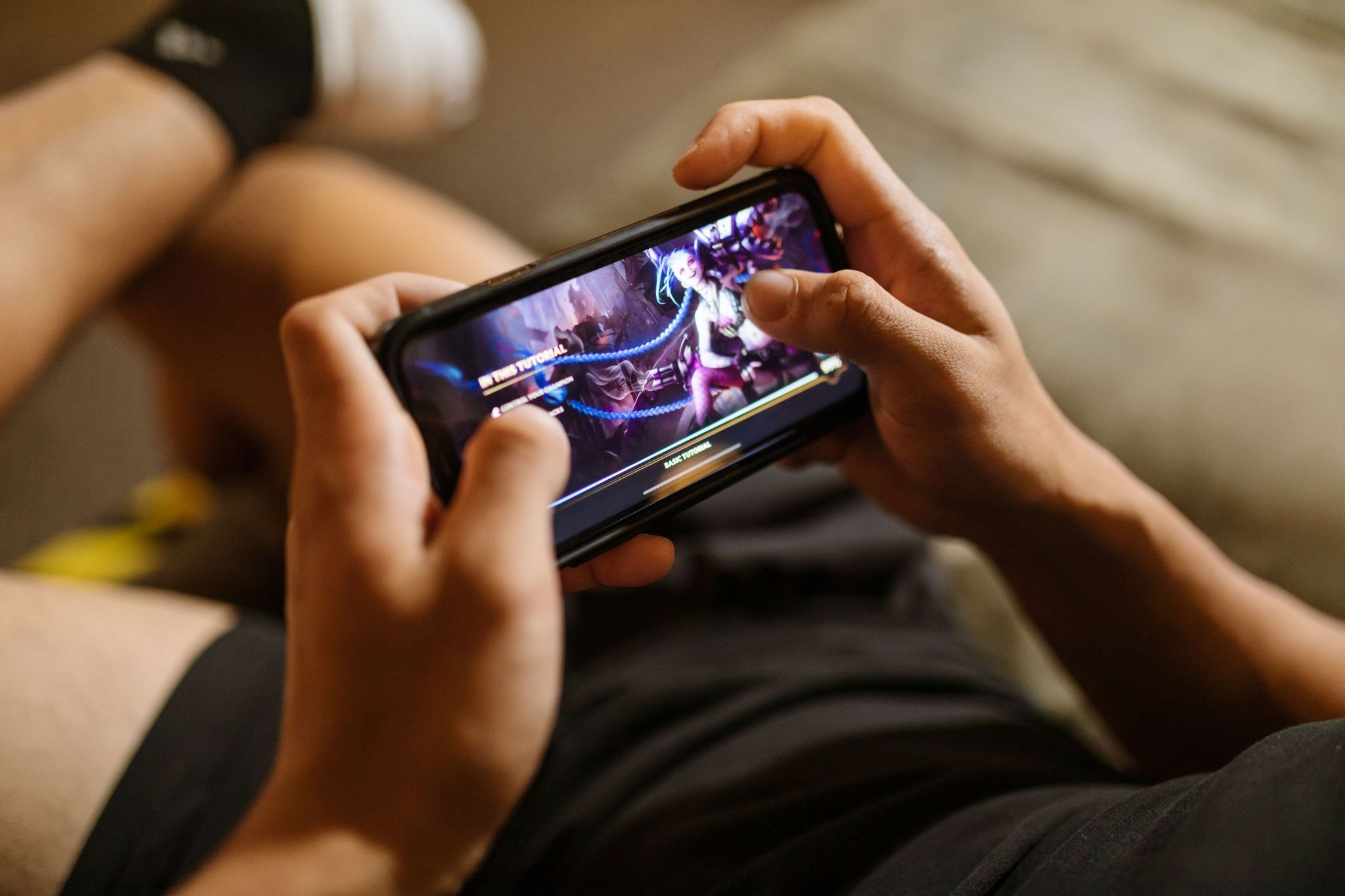 How Anime Crossovers Drive Player Engagement in Mobile Games